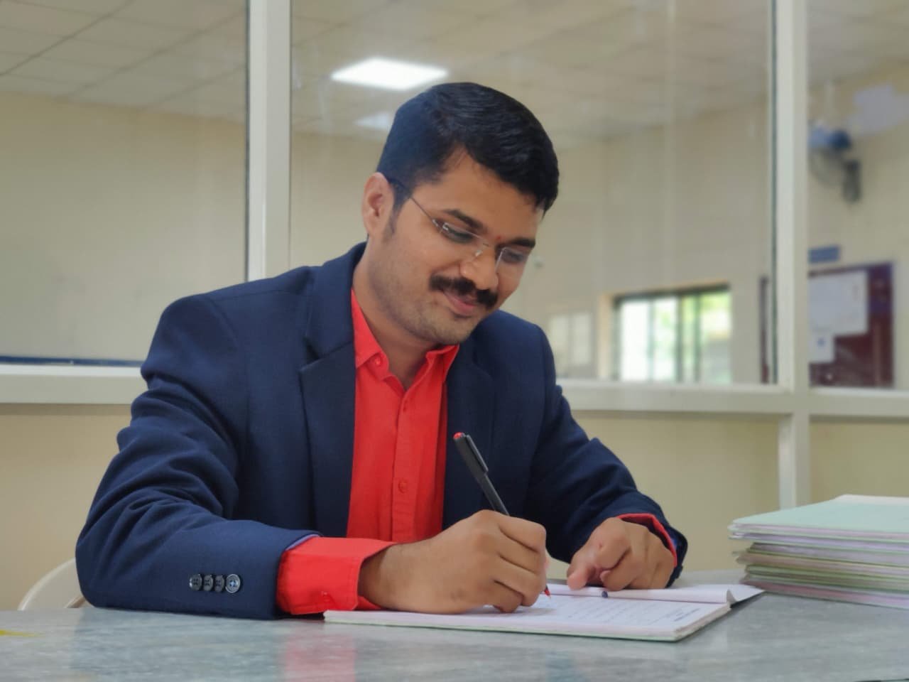 Mr. Manikanta Vangari